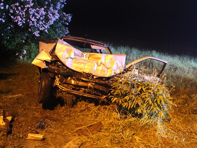 Stopař nastoupil ve Slané do špatného auta. Řidička se rozhodla zabít