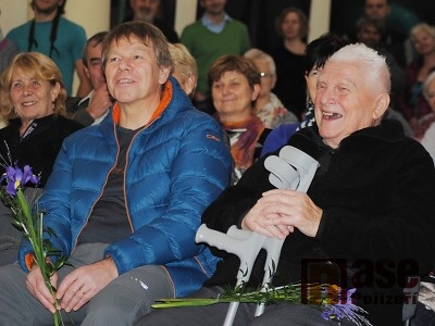 FOTO: Otec a syn Stuchlíkové se představují v semilském archivu