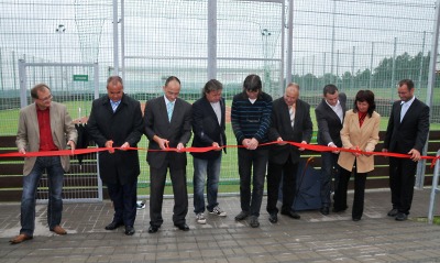 Ve Studenci mají nové víceúčelové hřiště pro pět sportů