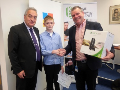 Žáci za znalosti o internetové bezpečnosti dostali hodnotné odměny