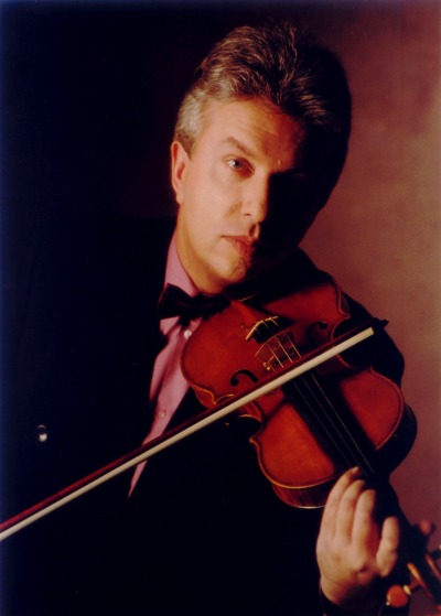Houslista Jaroslav Svěcený spolu s Václavem Máchou vystoupí v Jilemnici
