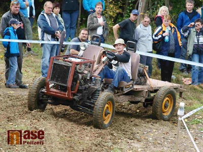 FOTO: Traktory a dobrá nálada přilákaly do Bozkova 1500 diváků