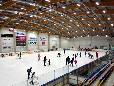Otevírací doby turnovského zimního stadionu a bazénu o Vánocích