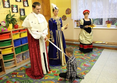 Turnovští prvňáčci byli pasováni do řádu čtenářů