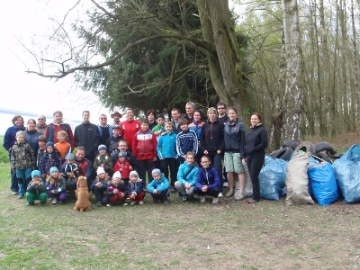 Turnovští občané se zapojili do akce Ukliďme Česko 2015