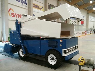 V turnovském zimním stadionu mají novou rolbu