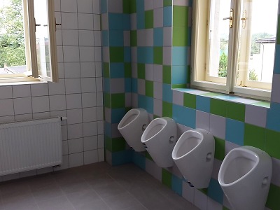 Přes léto se nezapomnělo v Turnově na opravy a budování ve školách