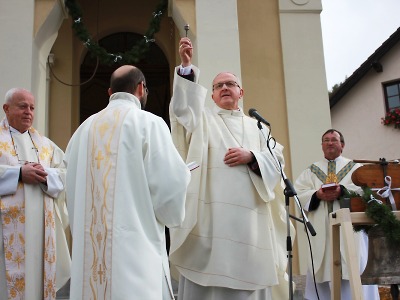 Kaple v Mašově a na Daliměřicích vysvětil biskup Jan Baxant