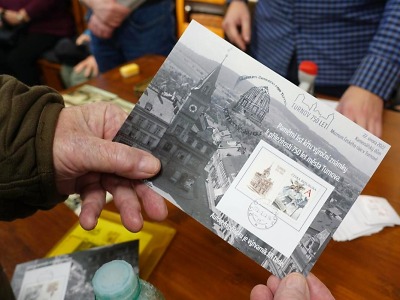 Turnovská radnice poprvé na poštovní známce