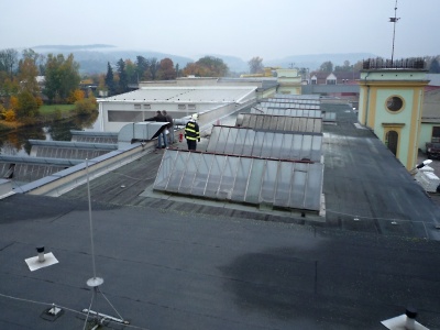 V Turnově žádají občany o pomoc kvůli omezení zápachu z Juty