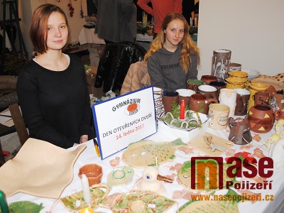 FOTO: Vánoční jarmark opět zahájil advent v semilském muzeu