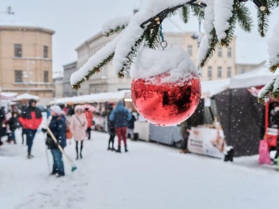 Zasněžené Vánoční řemeslnické trhy v Turnově