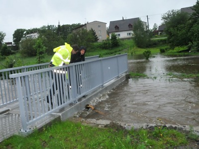Povodňová situace v kraji se zlepšila, potíže má stále Višňová a Černousy