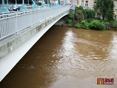 V pátek zaměstnávaly hasiče v kraji nehody i následky prudké bouřky