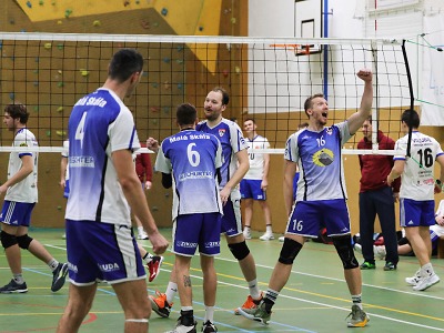 Maloskalští volejbalisté a volejbalistky dál drží první příčky druhé ligy