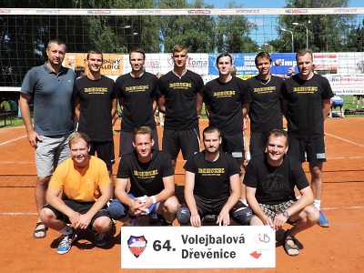 Turnovští volejbalisté zahájili přípravu na sezonu turnajem v Dřevěnici