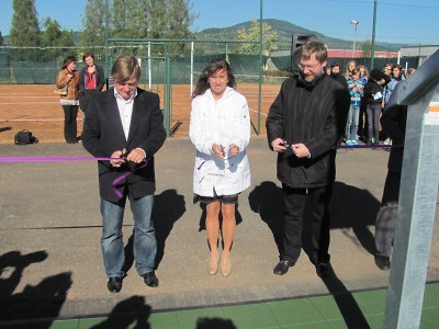 Zrekonstruované hřiště ve Vrchlabí potěší milovníky košíkové i atletiky