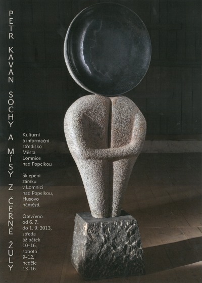 V zámeckém sklepení v Lomnici otevřou výstavu soch Petra Kavana