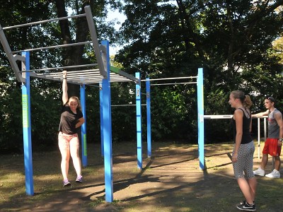 Přijďte si zacvičit ke krajskému úřadu, kde vzniklo workoutové hřiště