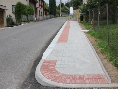 Nová autobusová zastávka v Turnově-Mašově už slouží veřejnosti