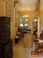 Zrekonstruovaná zámecká oranžérie na Sychrově - tip na výlet.