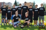 Starší žáci SK Semily přebírají pohár pro přeborníky Libereckého kraje
