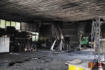 Požár v garážích areálu bývalé textilní továrny Kolora - Hybler v Semilech Řekách