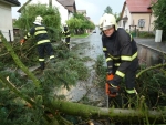 Vydatná bouřka se v sobotu 28. července 2012 přehnala Pojizeřím, zásah v Turnově na Hruštici