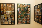 Výstava v Krkonošském muzeu Správy KRNAP ve Vrchlabí představuje šest stovek pohlednic s vánoční tématikou