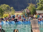 FOTO: Sedmý ročník H2O Jump symbolicky uzavřel koupací sezonu