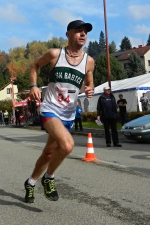 Benešovský maratón a půlmaratón Pojizeřím 2013- celkový vítěz Radek Brunner