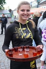 Slavnosti vína s Apolenkou na náměstí T. G. Masaryka ve Vrchlabí