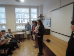 Náměstkyně hejtmana Zuzana Kocumová vítá studenty Střední zdravotnické školy v Turnově