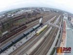 Mikulášský parní vlak na nádraží v Turnově zachycený z výšky