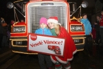 Obrazem: Vánoční kamion zavítal na vrchlabské náměstí