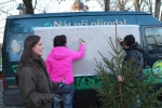 Prodej stromků s certifikátem FSC na vrchlabském náměstí