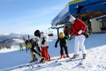 FOTO: Na Kněžický vrch vyjeli lyžaři poprvé novou lanovkou