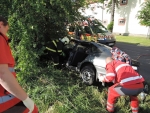 Nehoda osobního auta mezi Malým Rohozcem a Jenišovicemi