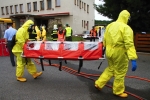 Složky IZS procvičovaly v Turnově spolupráci při podezření na výskyt onemocnění Ebola