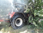 Požár traktoru v Oldřichově v Hájích