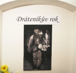 Vernisáž výstavy Dráteníkův rok v Krkonošském muzeu ve Vrchlabí