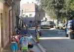 Rekonstrukce ulic v Rovensku komplikovala v září nástup žákům do školy
