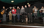 Společné zpívání vánočních koled na vrchlabském náměstí