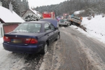 Shrnutí nehod a karambolů v Pojizeří po středeční sněhové přeháňce