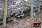 Schody do Palackého sadů v Semilech poškozené pádem stromu