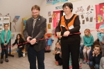 Vernisáž výstavy prací žáků ZŠ Školní v knihkupectví K & T ve Vrchlabí