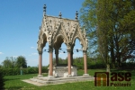 Pomníky připomínající bitvu u Hradce Králové a další související bitvy