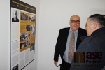 Odhalení pamětní desky před muzeem a zahájení výstavy Židé a Semily
