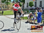 9. ročník spanilé jízdy na retro kolech z Jelení Hory do lázní Cieplice nazvané Rowerova Parada Retro