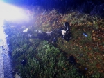 Nehoda skútru s osobním autem u Karlovic-Sedmihorek